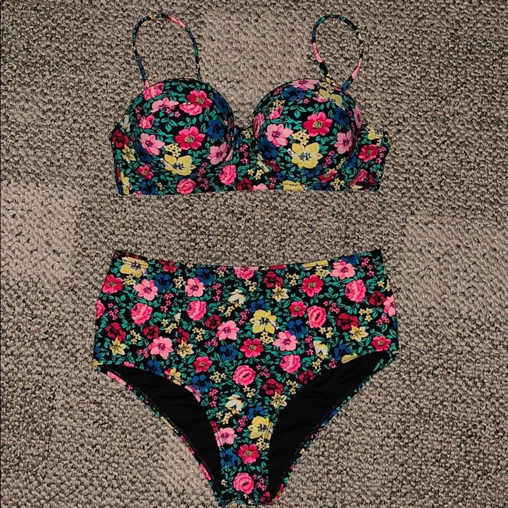 High waisted / Push-up Bathing suit